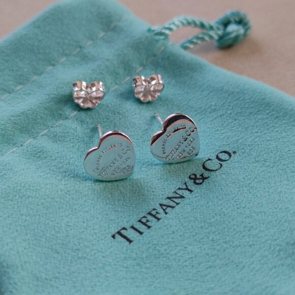 Tiffany & Co "Return to Tiffany" 925 Sterling silver earring 1.9gr (New) - Picture 5 of 7